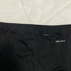 Nike dri fit crop leggings